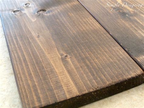 DIY Signs That Look Like Pallet Wood