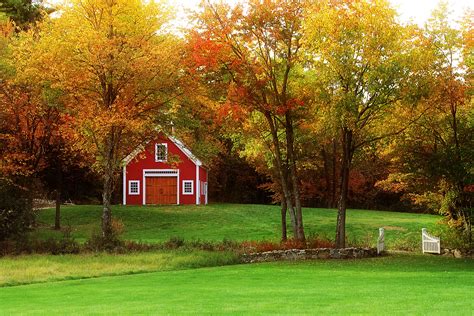 Autumn Red Barn Wallpapers - Wallpaper Cave