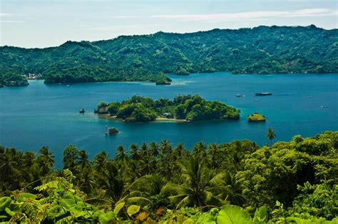 5 Tempat Wisata yang Luar Biasa Indah di Sulawesi Utara - Sulawesi Utara