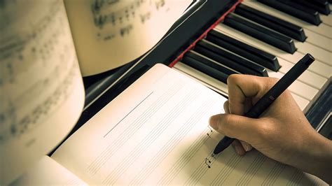 How To Write A Song in 7 Simple Steps