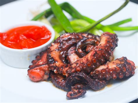 4 Ways to Cook Octopus - wikiHow