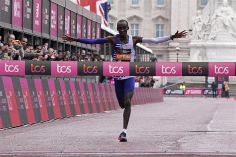 Marathon world record-holder Kelvin Kiptum dies in car crash