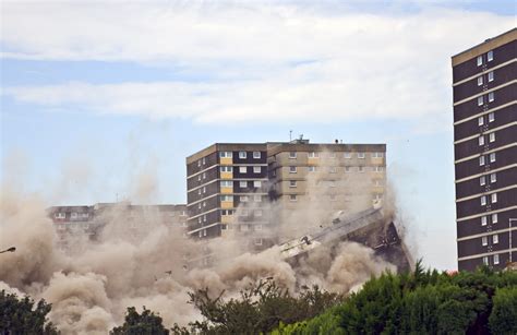 How to Demolish a Building by Implosion | iSeekplant