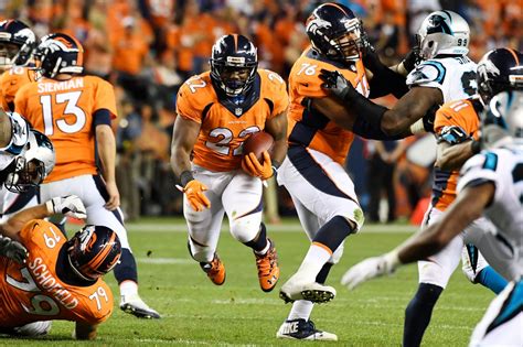 Defense's big plays key Broncos victory in season opener vs. Panthers