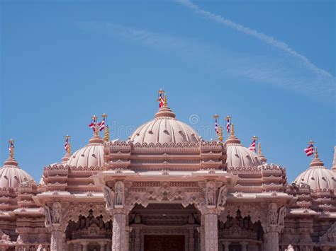 Exterior View of the Famous BAPS Shri Swaminarayan Mandir Stock Image ...