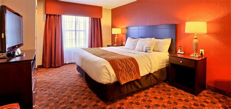 Rooms and Accommodations | Comfort Inn