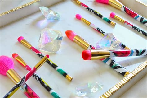 Review: Art of Makeup Ten-Piece Brush Set | Lipstick Otaku