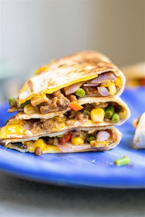 Vegan Quesadilla | Veggie-Stuffed | Delicious Everyday