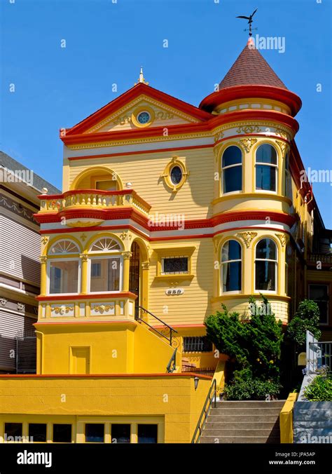 Queen Anne Style Victorian House at Alamo Square, San Francisco, California, USA Stock Photo - Alamy