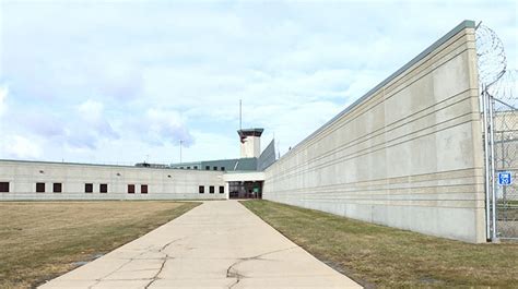 Northern Indiana Prison On Lockdown Amid COVID-19 Outbreak