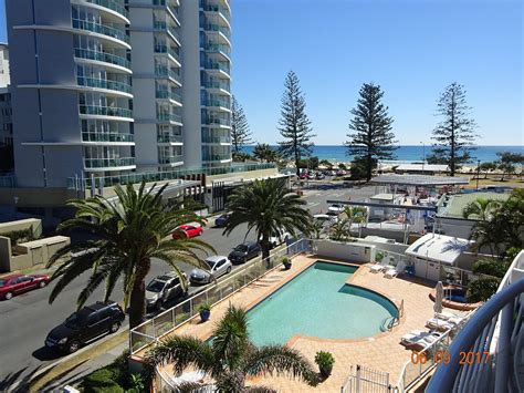 Kirra Beach Apartments Pool: Pictures & Reviews - Tripadvisor