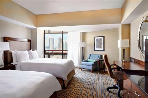 Downtown San Diego Hotel Rooms and Suites | Marriott Marquis San Diego Marina