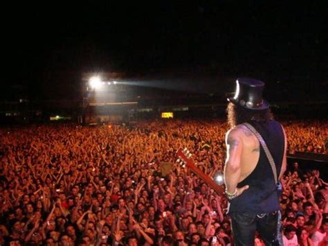 Slash Live & Stage Photos | Picture and image gallery