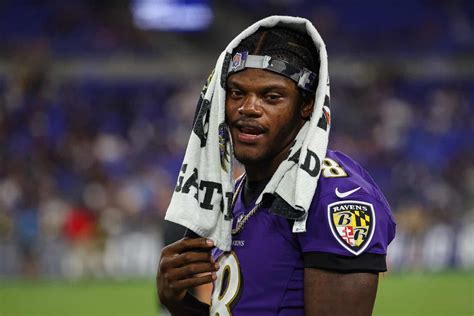 3 Reasons The Ravens Shouldn't Keep Lamar Jackson