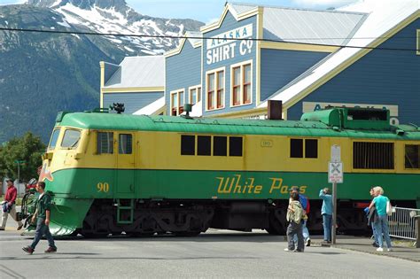 White Pass & Yukon Railway train in Skagway Alaska (Photo by Carrol Hillis) | Alaska photos ...