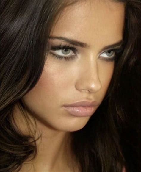 Adriana lima | Adriana lima style, Makeup routine, Makeup inspiration