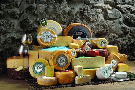 5 Most special and awesome Italian cheeses - Travel site