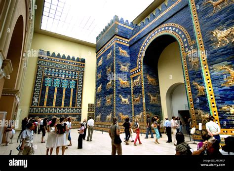 Ishtar Gate 580 BC (Neo Babylonian Empire) Babylon, 6th century B.C Stock Photo, Royalty Free ...