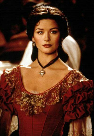 Katherine Zeta-Jones es Elena en La Máscara del Zorro (1998). Diseño vestuario Graciela Mazón ...