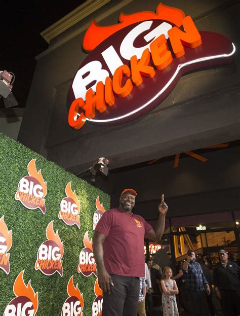 Shaq celebrates opening of Big Chicken in Las Vegas — PHOTOS | Las Vegas Review-Journal