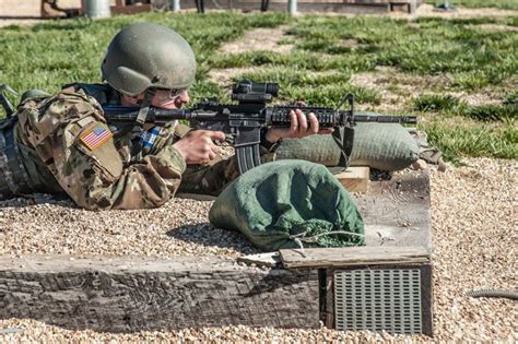 Marksmanship 101: Teaching Soldiers to shoot at Fort Leonard Wood | Article | The United States Army