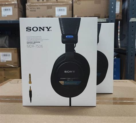 Sony MDR-7506 Stereo Professional Headphones, Audio, Headphones ...