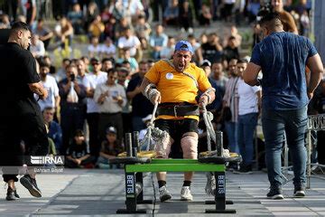 IRNA English - Strongest man competitions in Iran's Zanjan