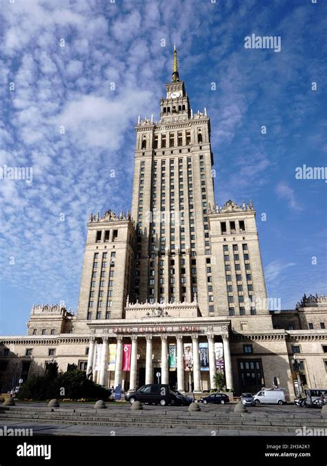 Warsaw famous landmarks hi-res stock photography and images - Alamy