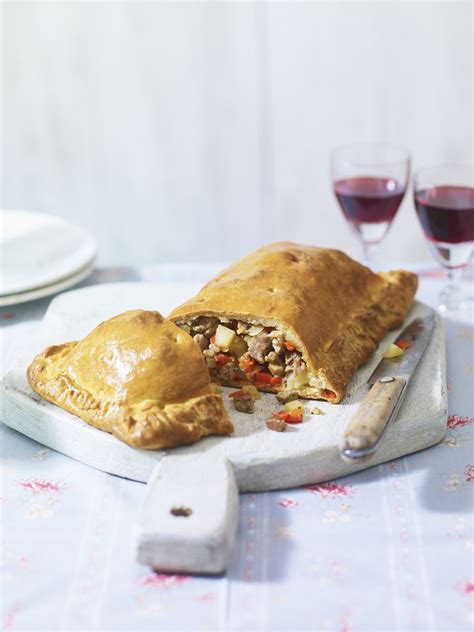 Empanada Gallega - Spanish-style Empanada Pie