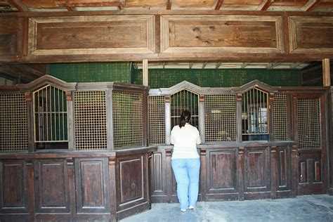 Bank interior. | "Old West" style bank. | John H. Gámez | Flickr