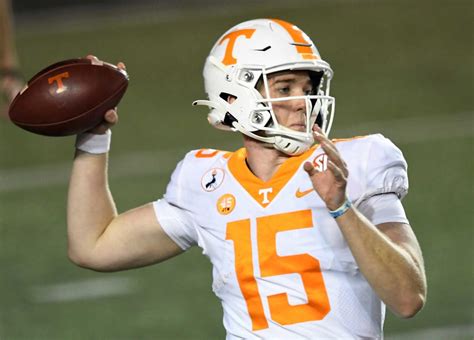 Tennessee football: Ranking Vols six QBs to start off 2021 spring practice