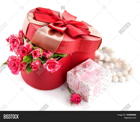 Gift Bunch Roses On Image & Photo (Free Trial) | Bigstock