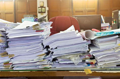 The Lawyer with a Messy Desk | Law Practice Tips