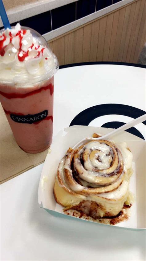 Cinnabon (@Cinnabon) | Cafe food, Food cravings, Food obsession