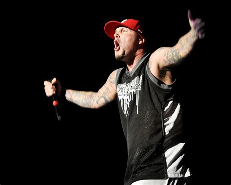 Fred Durst Net Worth - How Much Does He Make? Full bio