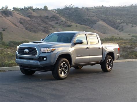 Comparison: 2019 Ford Ranger vs 2019 Toyota Tacoma | Kelley Blue Book