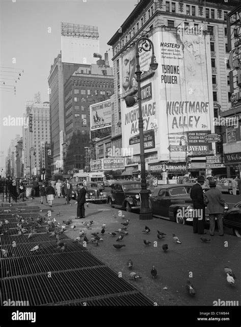 Times square billboard vertical Black and White Stock Photos & Images - Alamy