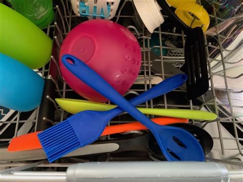 Are Silicone Utensils Dishwasher Safe? (And the Pros and Cons) - wigglywisdom.com