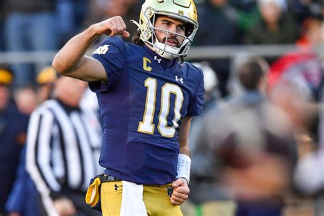 Quarterback Sam Hartman says goodbye to Notre Dame football after record-setting career