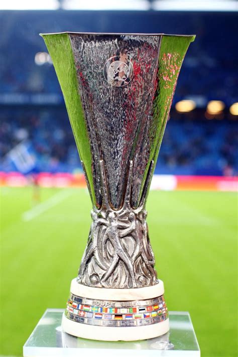 Soon to be in Chelsea's trophy case! #ChelseaFC | Europa league ...