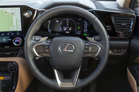 NX 450h+ Premium Plus Pack Interior (2021 - Current) - Lexus Media Site