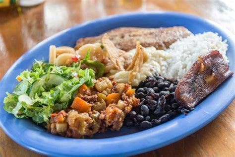 Casado: The Ultimate Guide to Costa Rica’s Iconic Meal