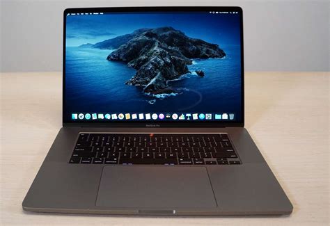 Hands on Apple's Big, Powerful 16-inch MacBook Pro