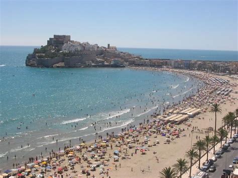 I walked for miles & never made it to the castle! Peñiscola beach, Castellón. Valencia province ...