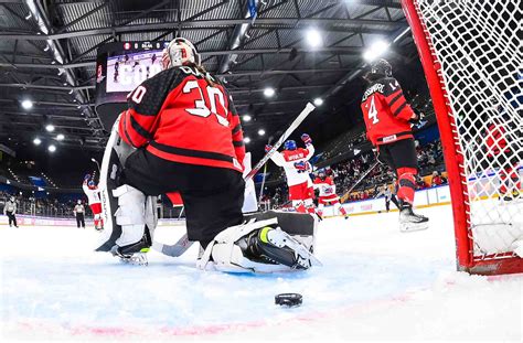 IIHF - History! Czechs beat Canada in semis