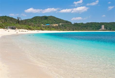 14 Best Beaches in Okinawa | PlanetWare