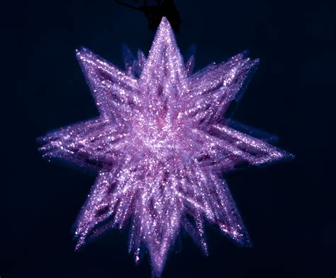 Photo of spinning purple star | Free christmas images