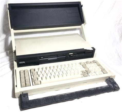 7 Old-School Computers That Remind Us How Far We Have Come