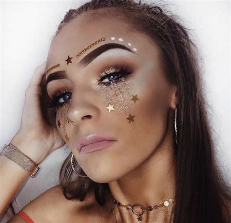 Pin by Lex on Makeup | Rave makeup, Festival makeup glitter, Festival ...