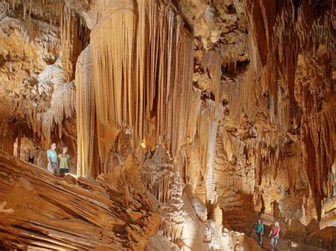 Luray Caverns - Discover the Wonder | Luray - Page Weddings